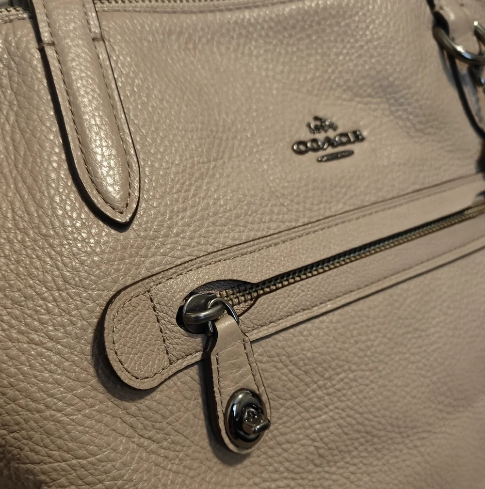 COACH Taylor Tote In Tan Pebble Leather